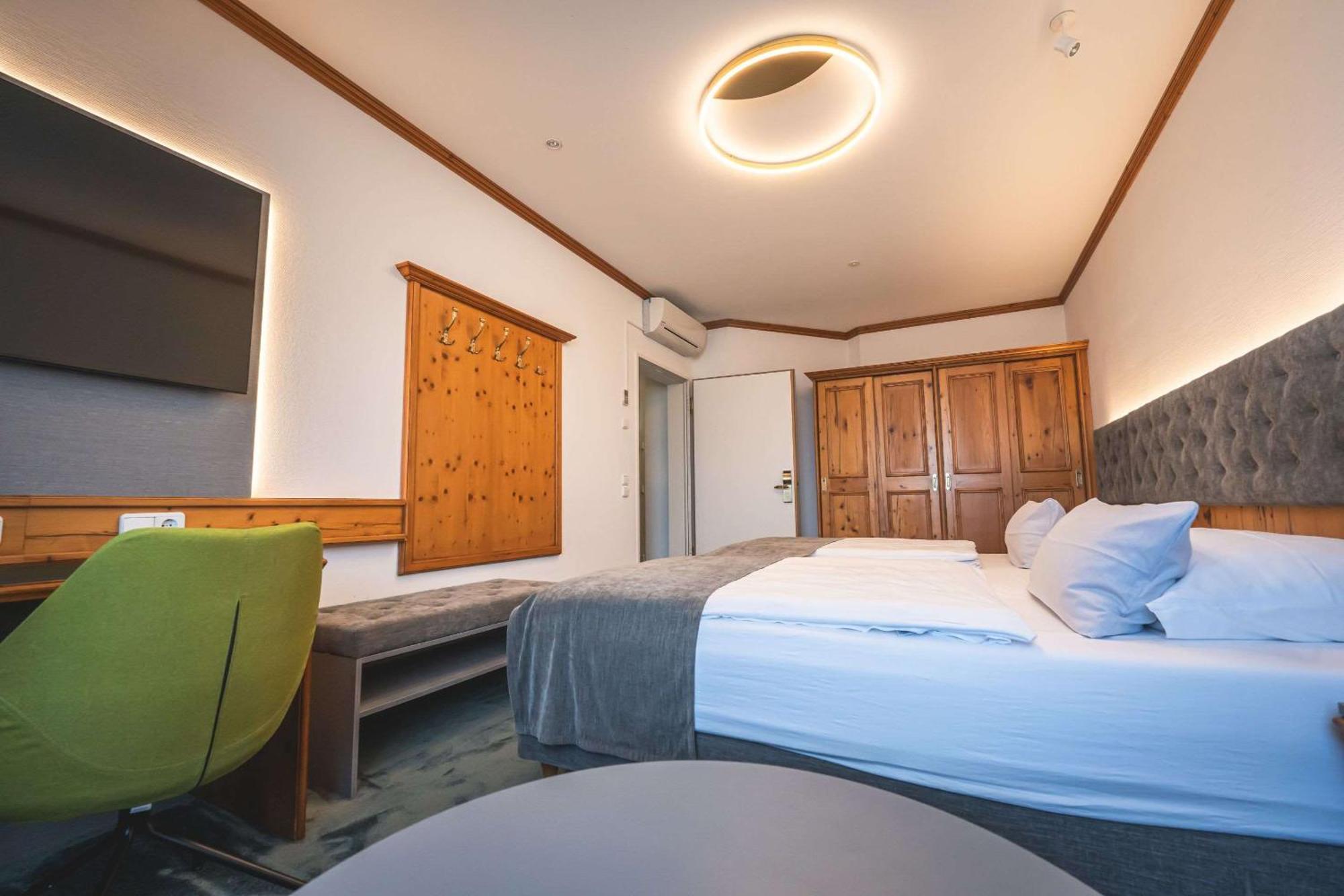 Hotel Gut Matheshof, BW Signature Collection Rieden  Екстериор снимка