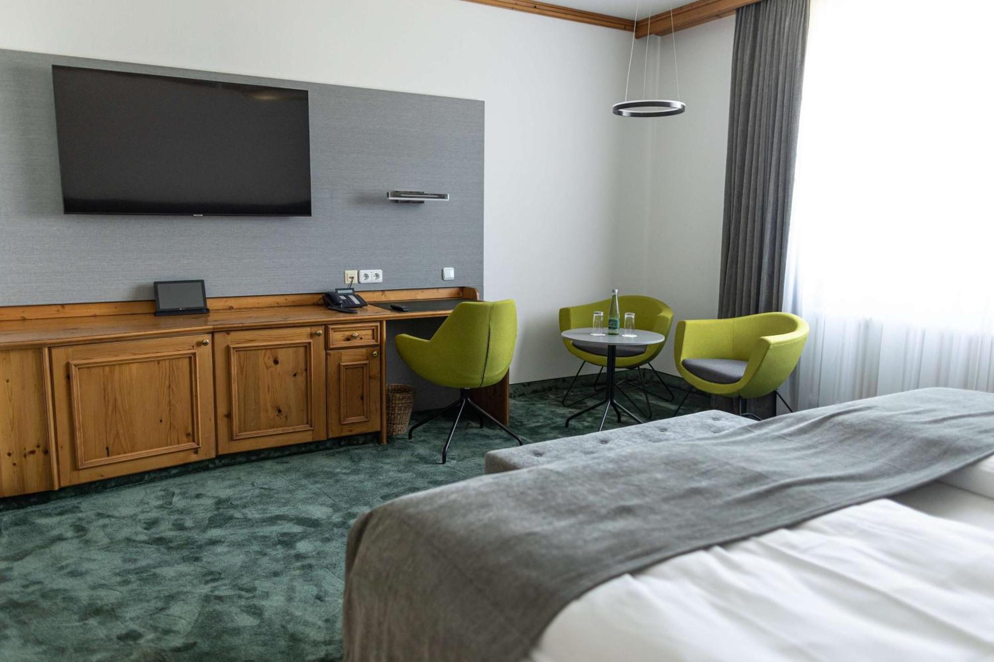 Hotel Gut Matheshof, BW Signature Collection Rieden  Екстериор снимка